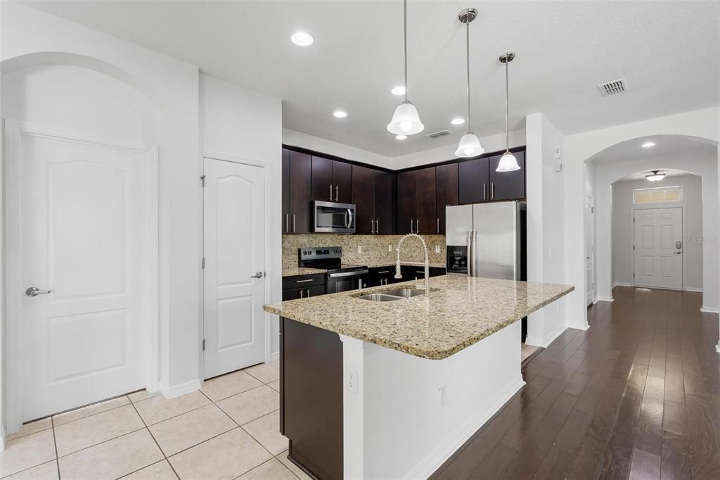 En Venta: $495,000 (3 camas, 2 baños, 1696 Pies cuadrados)