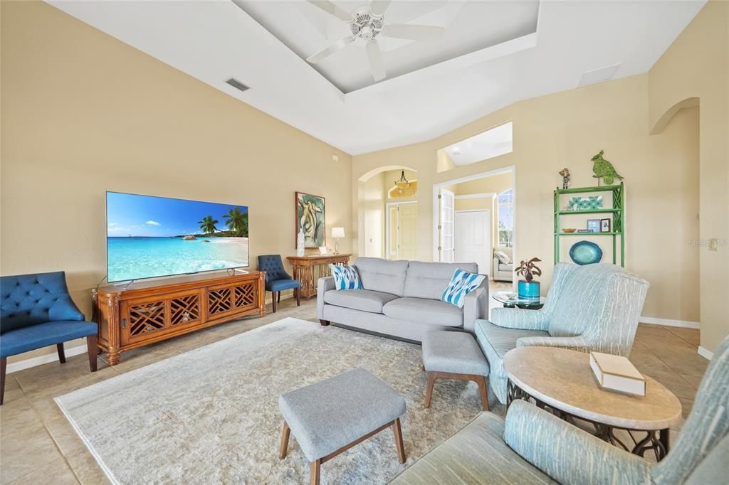 На продажу: $625,000 (3 спален, 2 ванн, 2472 Квадратных фут)