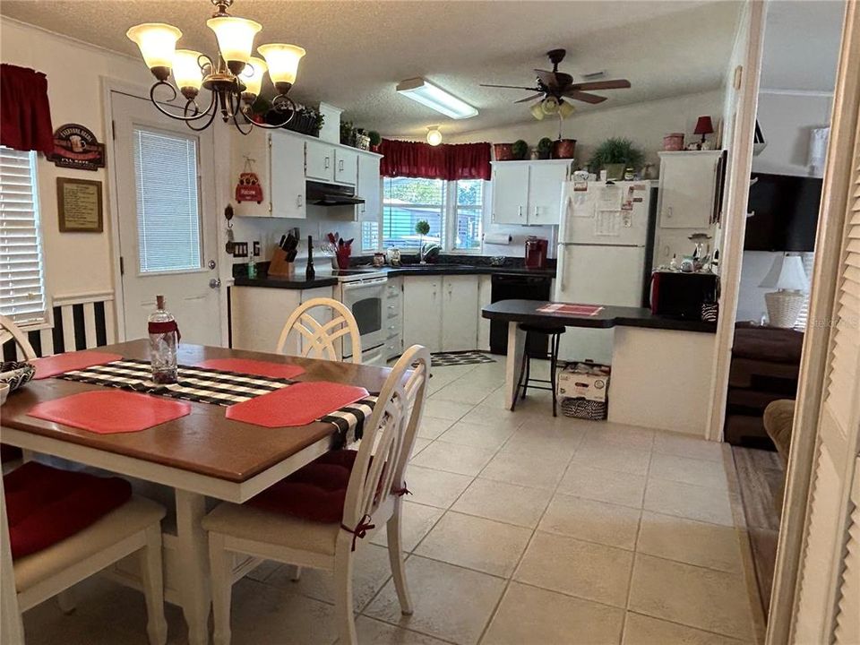 En Venta: $159,900 (2 camas, 2 baños, 864 Pies cuadrados)