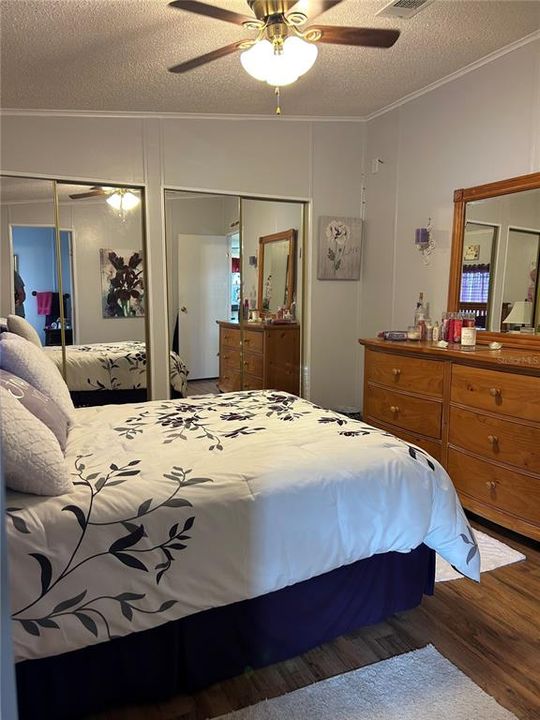 En Venta: $159,900 (2 camas, 2 baños, 864 Pies cuadrados)