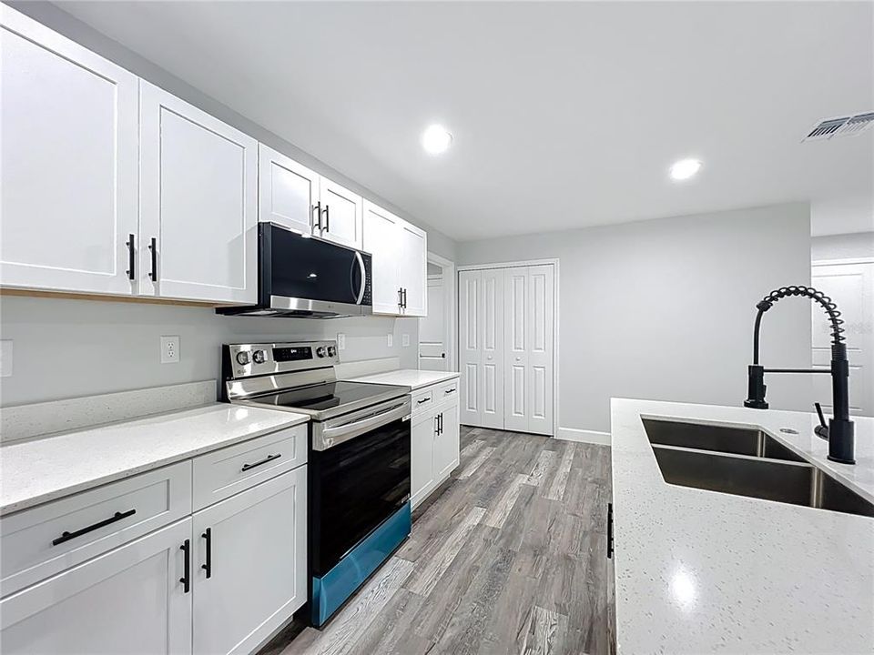 En Renta: $1,800 (3 camas, 2 baños, 1270 Pies cuadrados)