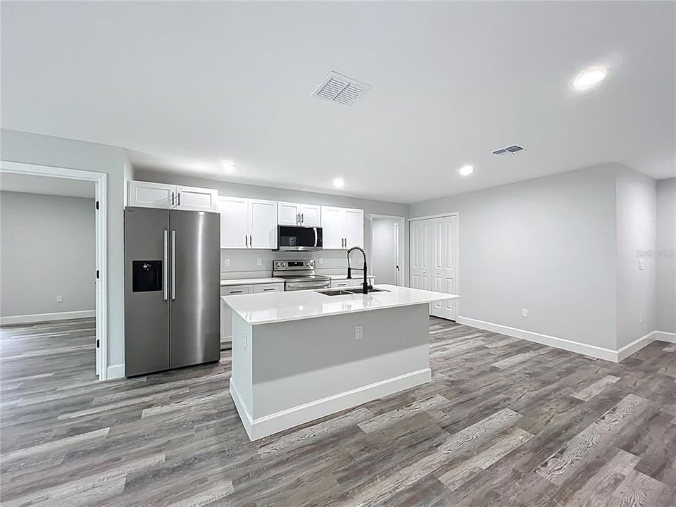 En Renta: $1,800 (3 camas, 2 baños, 1270 Pies cuadrados)