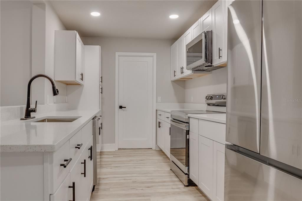 For Sale: $289,990 (3 beds, 2 baths, 1640 Square Feet)