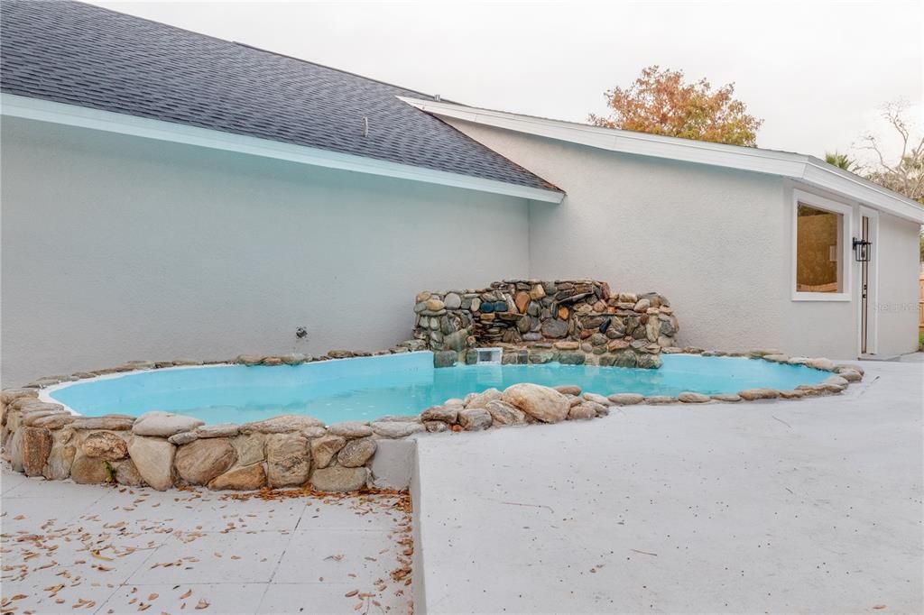 For Sale: $289,990 (3 beds, 2 baths, 1640 Square Feet)