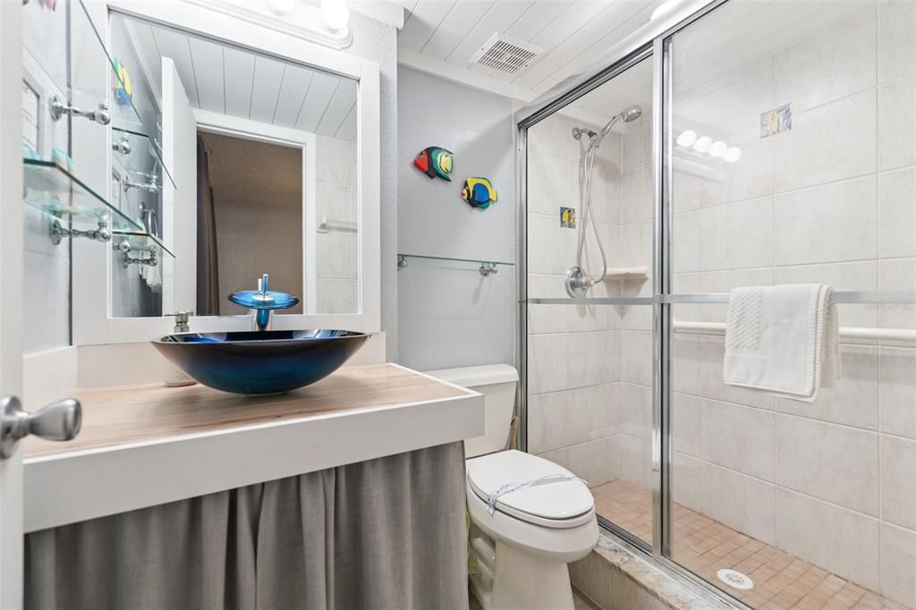 На продажу: $195,000 (1 спален, 2 ванн, 654 Квадратных фут)