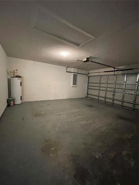 For Rent: $1,750 (3 beds, 2 baths, 1711 Square Feet)