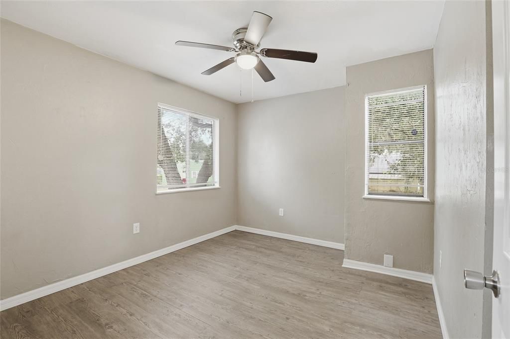 出租: $1,800 (3 贝兹, 1 浴室, 1176 平方英尺)