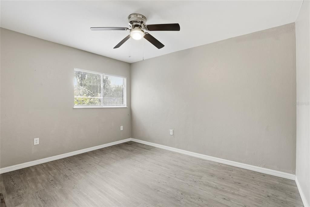 出租: $1,800 (3 贝兹, 1 浴室, 1176 平方英尺)