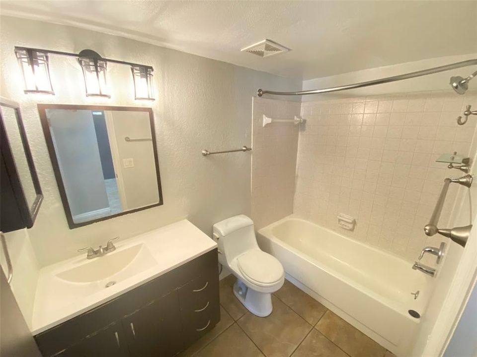 В аренду: $1,750 (2 спален, 2 ванн, 1120 Квадратных фут)