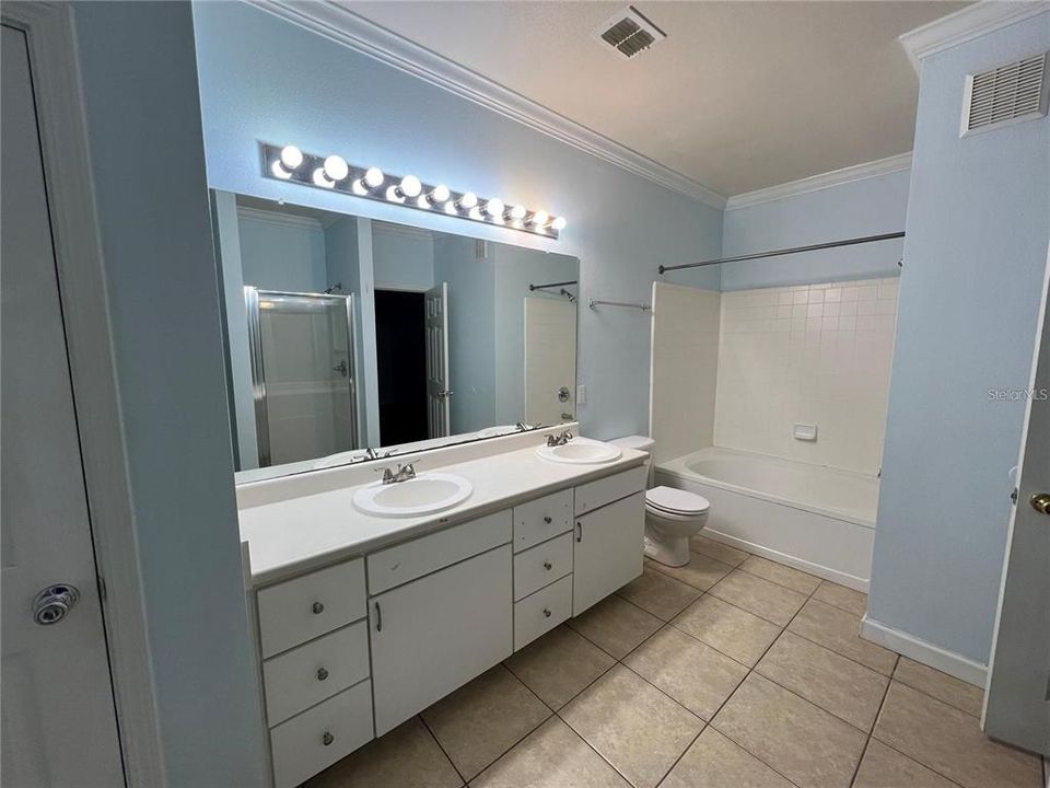 For Rent: $1,450 (2 beds, 1 baths, 1050 Square Feet)