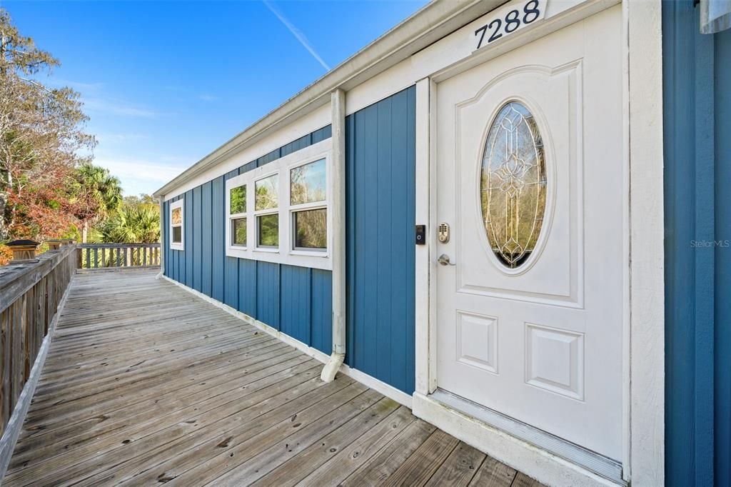 For Sale: $600,000 (2 beds, 2 baths, 1152 Square Feet)