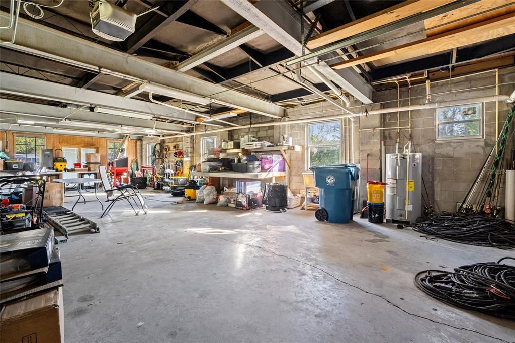 For Sale: $600,000 (2 beds, 2 baths, 1152 Square Feet)