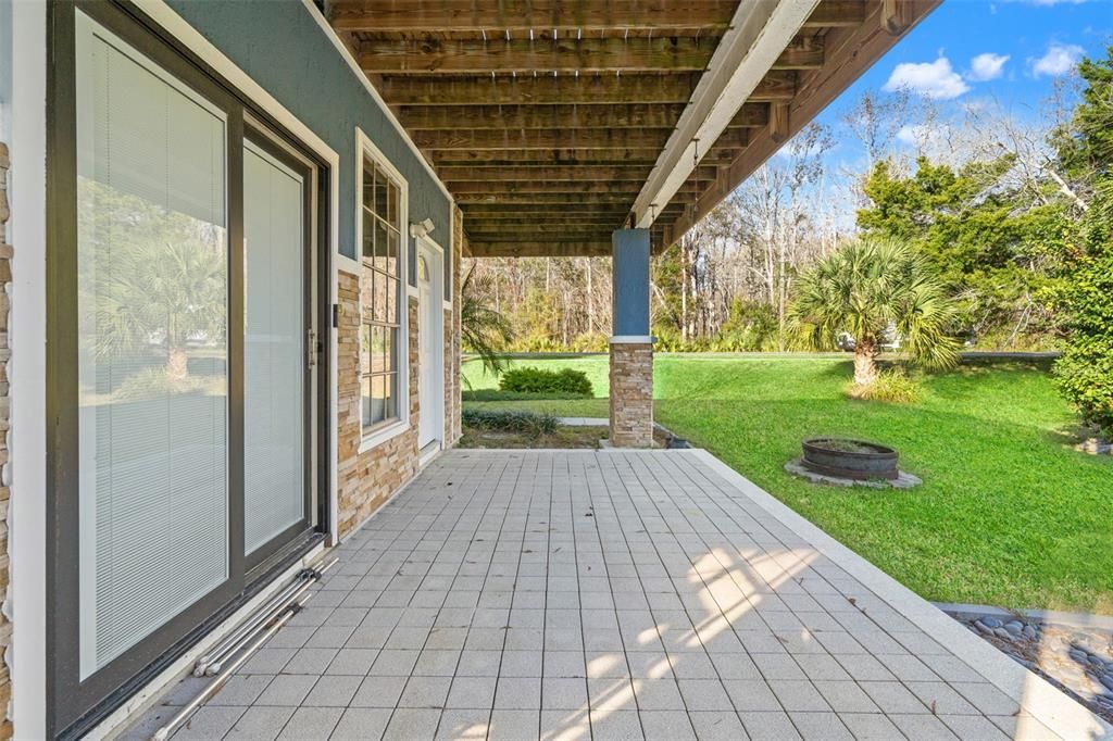 For Sale: $600,000 (2 beds, 2 baths, 1152 Square Feet)