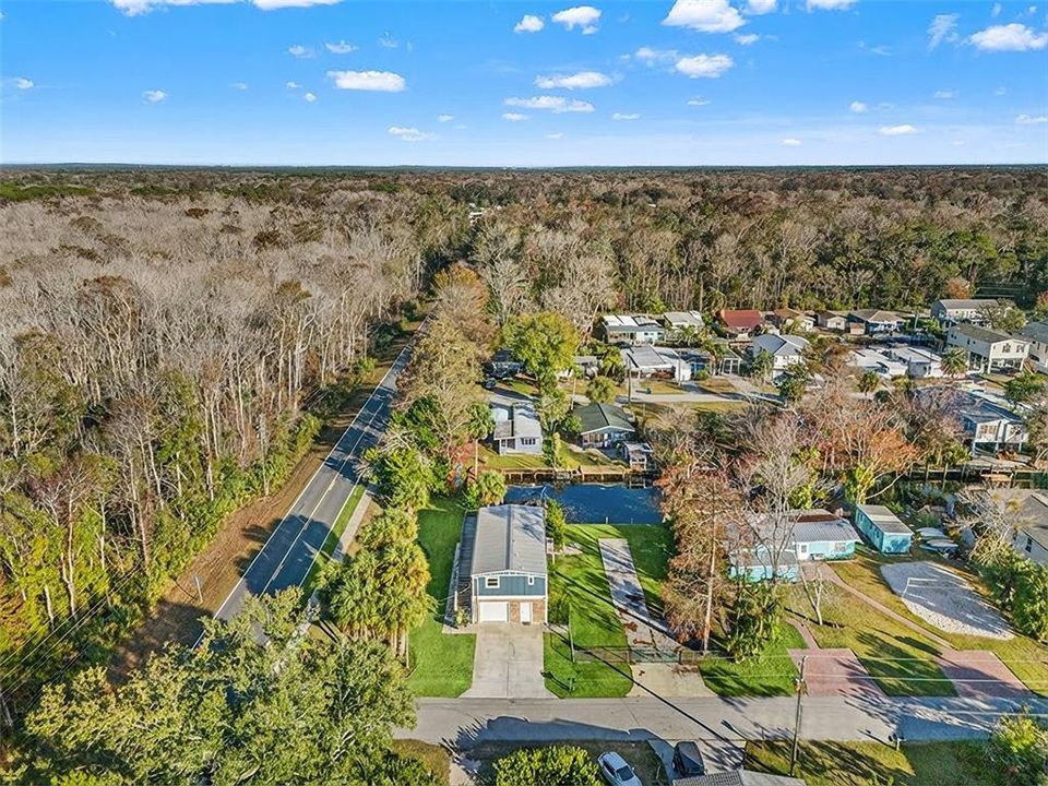 For Sale: $600,000 (2 beds, 2 baths, 1152 Square Feet)