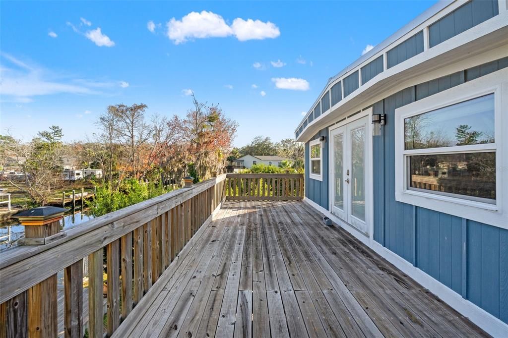 For Sale: $600,000 (2 beds, 2 baths, 1152 Square Feet)