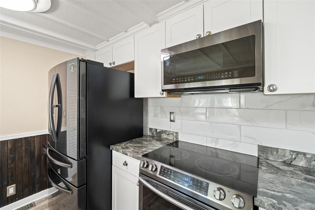 For Sale: $600,000 (2 beds, 2 baths, 1152 Square Feet)