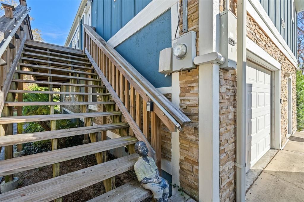 For Sale: $600,000 (2 beds, 2 baths, 1152 Square Feet)