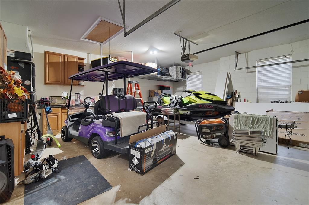 For Rent: $3,550 (4 beds, 3 baths, 2078 Square Feet)