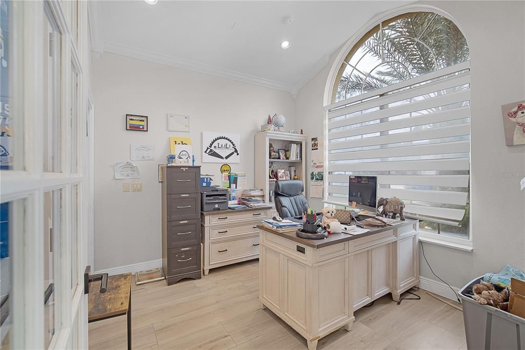 For Rent: $3,550 (4 beds, 3 baths, 2078 Square Feet)