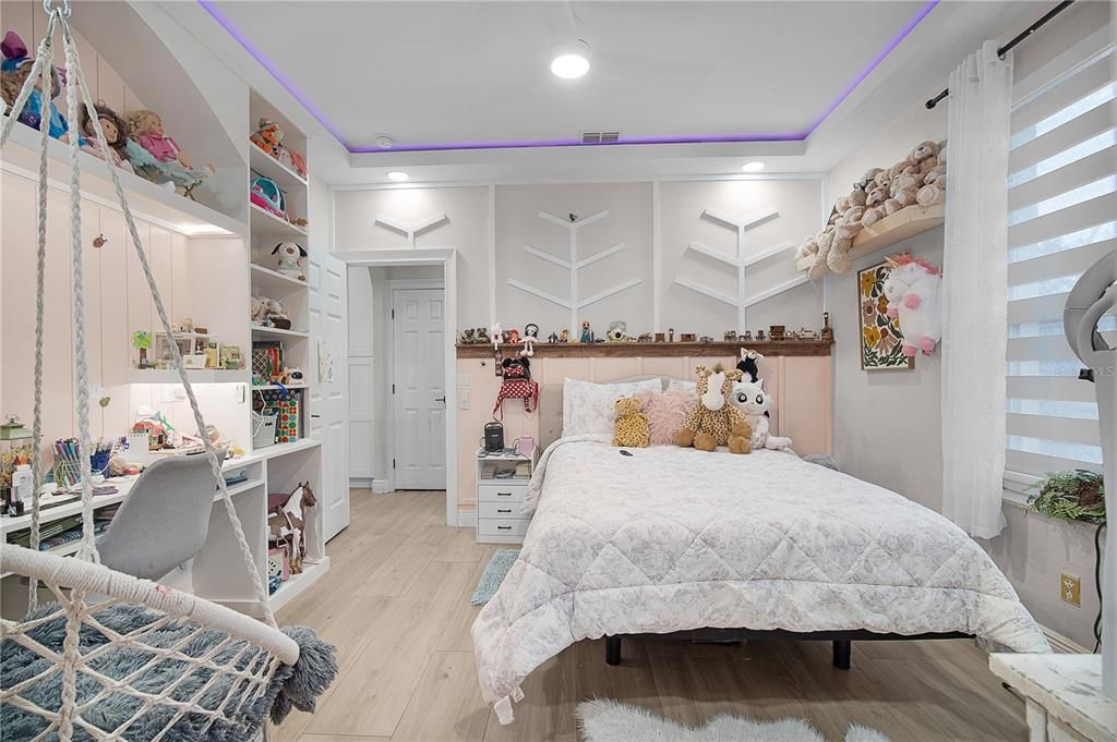 For Rent: $3,550 (4 beds, 3 baths, 2078 Square Feet)