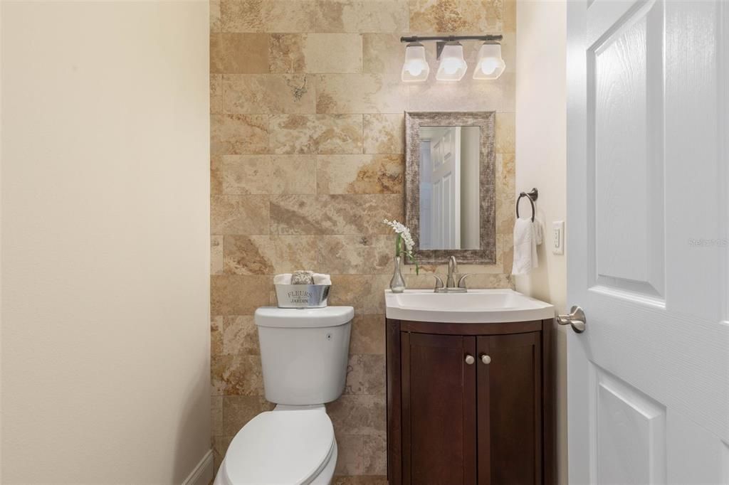 For Sale: $718,000 (4 beds, 2 baths, 2323 Square Feet)