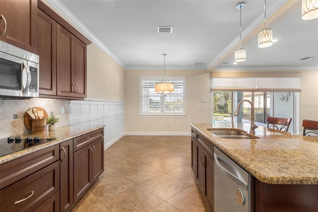 For Sale: $718,000 (4 beds, 2 baths, 2323 Square Feet)