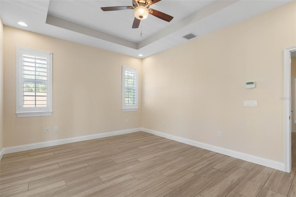 For Sale: $718,000 (4 beds, 2 baths, 2323 Square Feet)