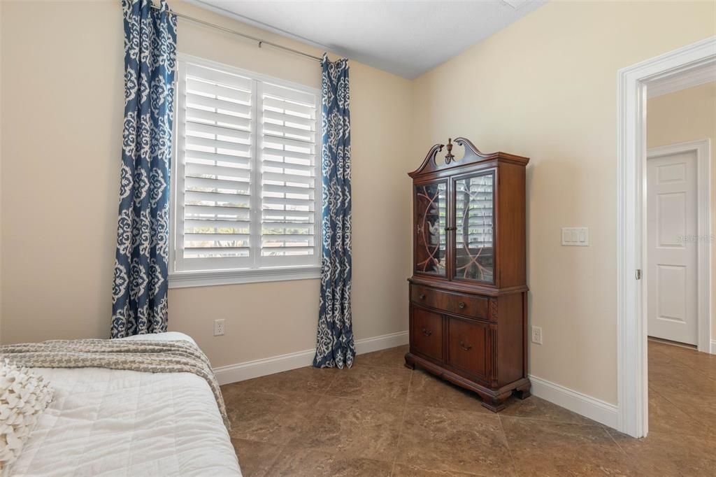 For Sale: $718,000 (4 beds, 2 baths, 2323 Square Feet)