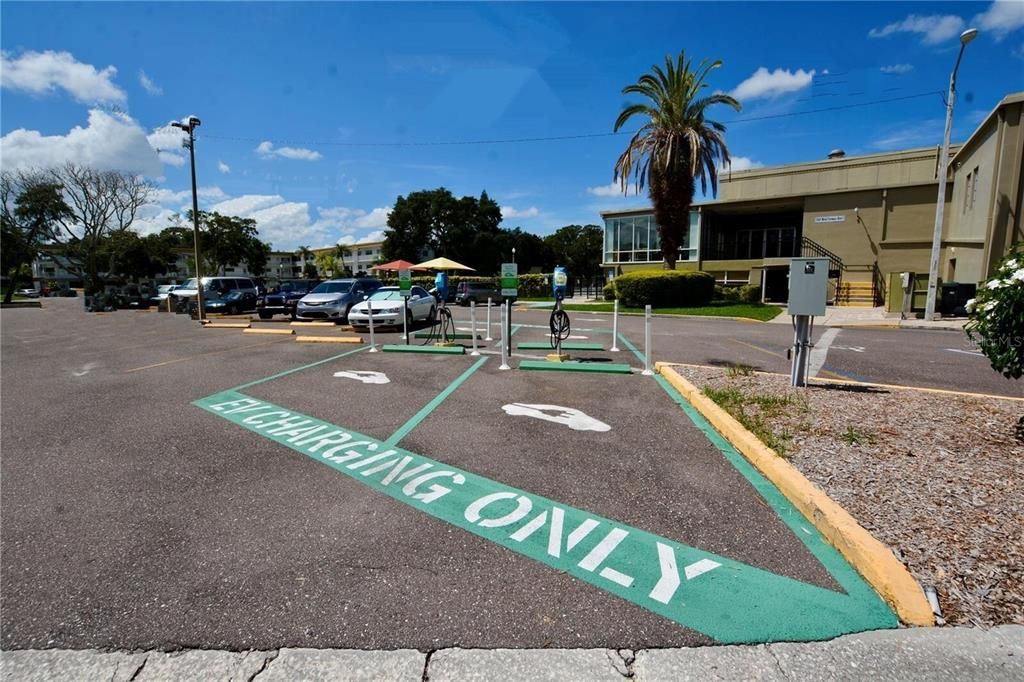 На продажу: $165,000 (2 спален, 2 ванн, 1100 Квадратных фут)