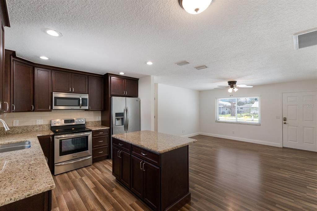 For Sale: $459,000 (4 beds, 3 baths, 1596 Square Feet)