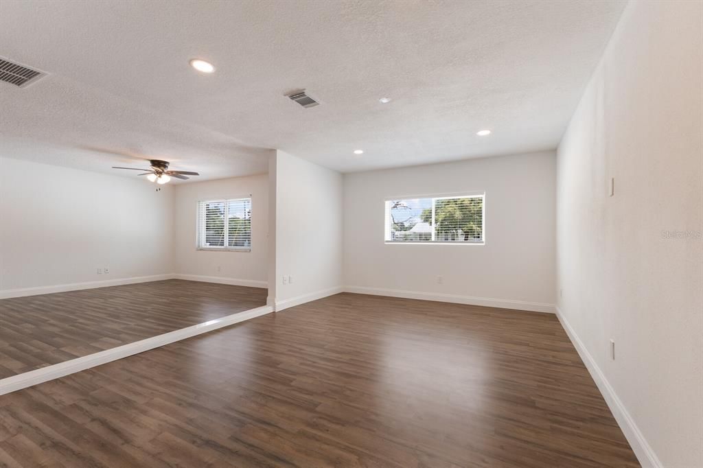 For Sale: $459,000 (4 beds, 3 baths, 1596 Square Feet)