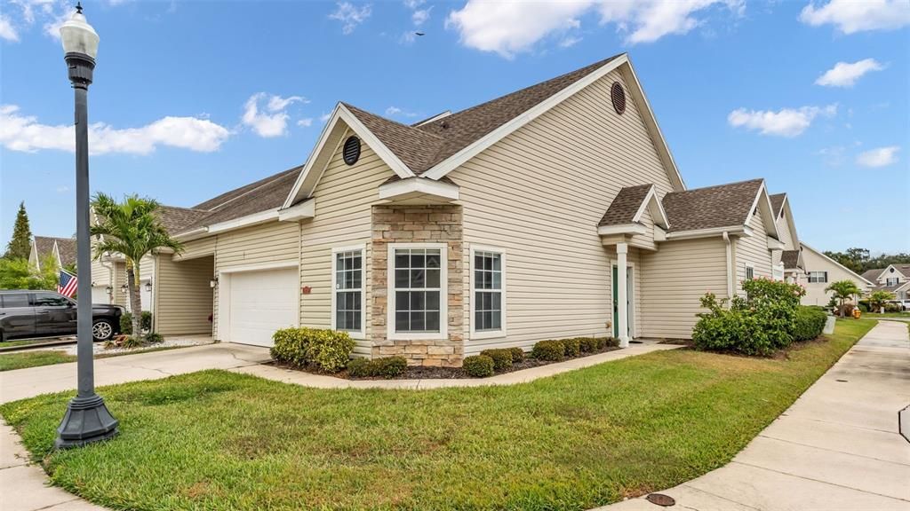 待售: $225,000 (3 贝兹, 2 浴室, 1323 平方英尺)