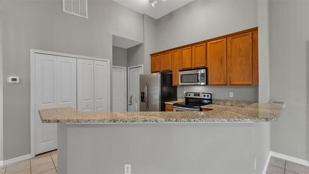 待售: $225,000 (3 贝兹, 2 浴室, 1323 平方英尺)