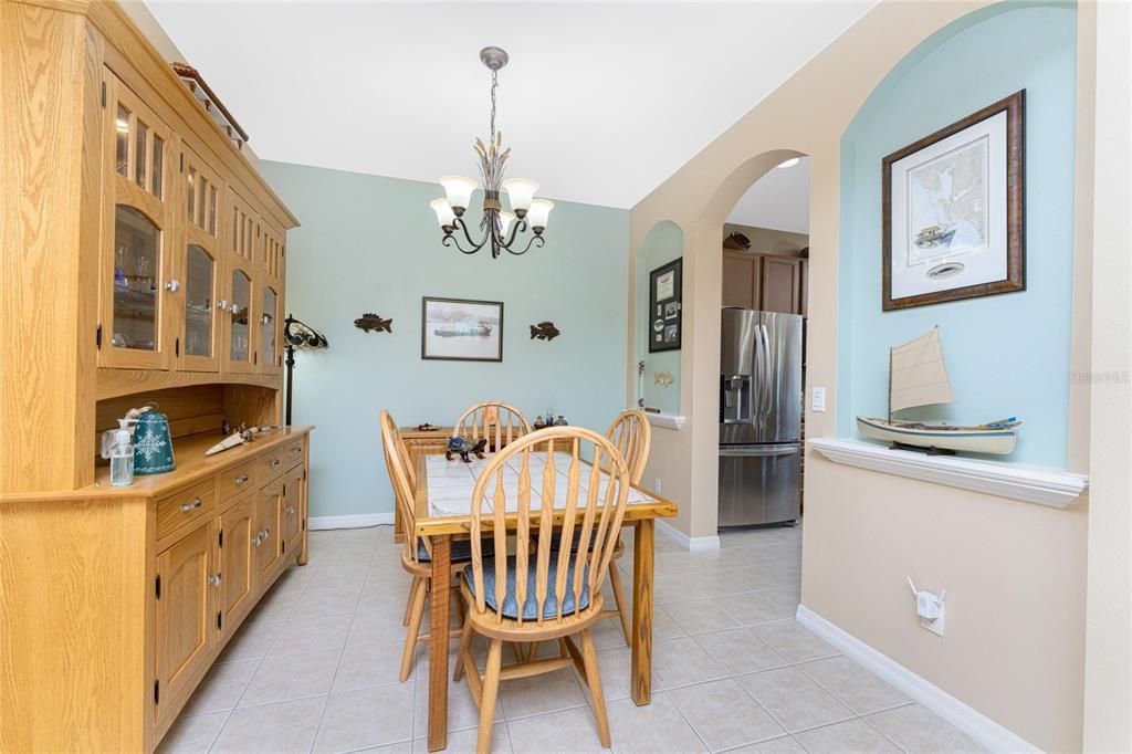 待售: $279,000 (3 贝兹, 2 浴室, 1608 平方英尺)