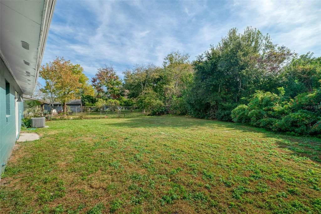 待售: $329,900 (4 贝兹, 2 浴室, 1365 平方英尺)