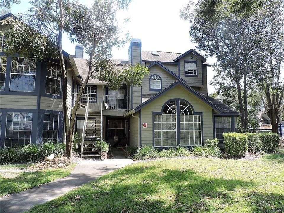 For Rent: $1,950 (3 beds, 2 baths, 1142 Square Feet)