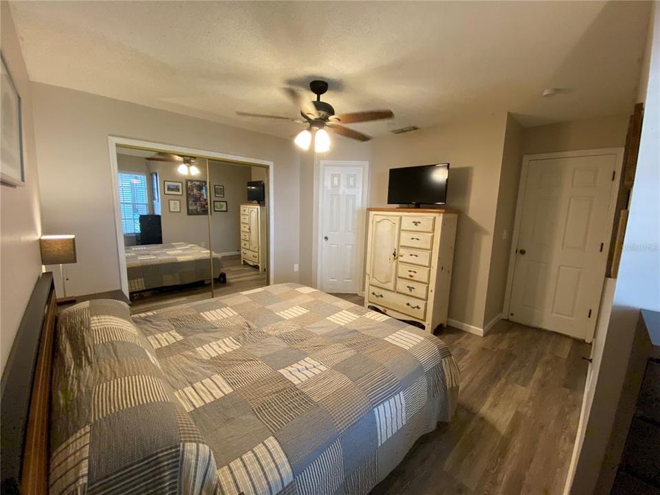 For Rent: $1,950 (3 beds, 2 baths, 1142 Square Feet)