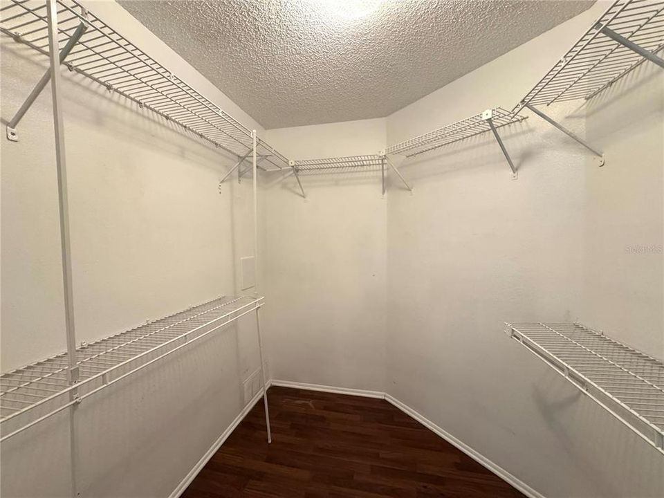 出租: $2,199 (3 贝兹, 2 浴室, 1216 平方英尺)