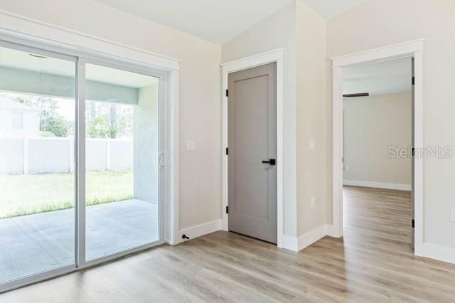 For Rent: $1,750 (3 beds, 2 baths, 1311 Square Feet)