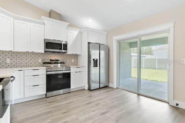 For Rent: $1,750 (3 beds, 2 baths, 1311 Square Feet)