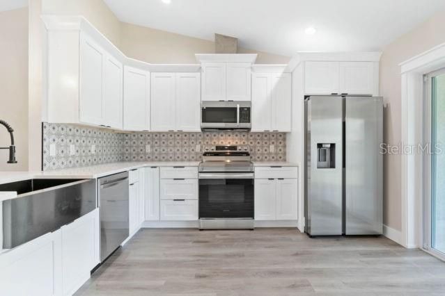 For Rent: $1,750 (3 beds, 2 baths, 1311 Square Feet)