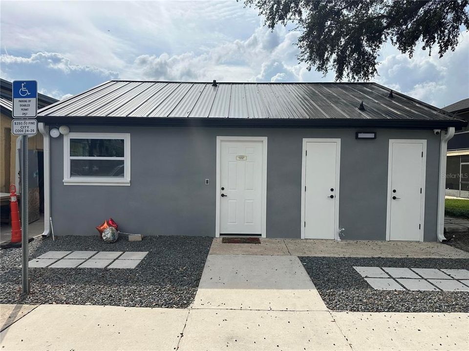 For Rent: $1,550 (2 beds, 2 baths, 897 Square Feet)