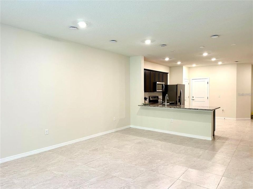 For Sale: $370,000 (3 beds, 2 baths, 1683 Square Feet)