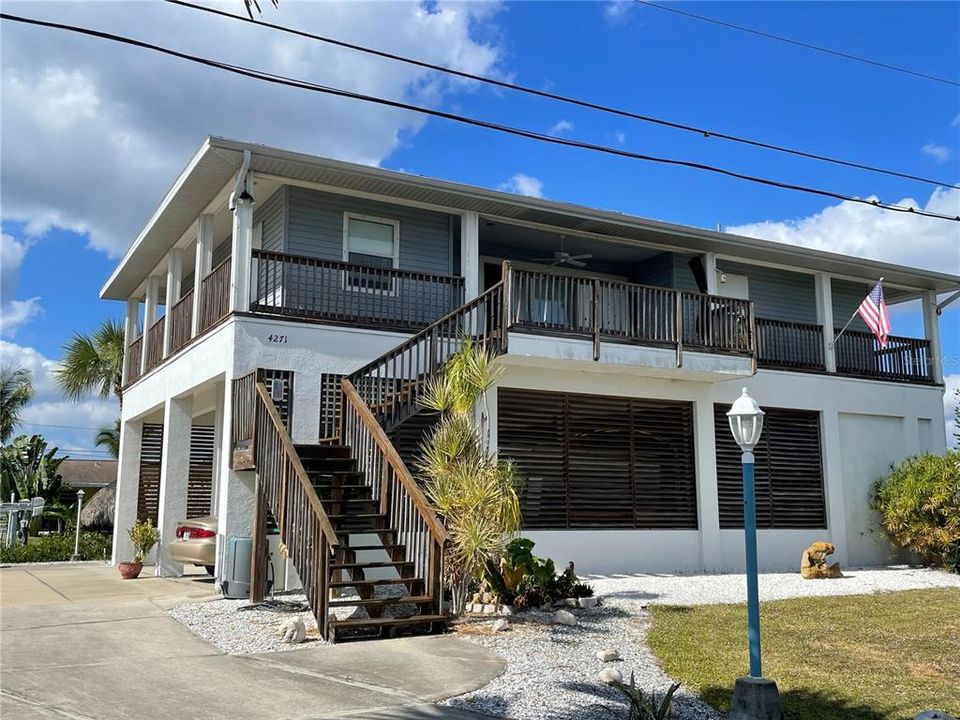 For Sale: $485,000 (2 beds, 2 baths, 1130 Square Feet)