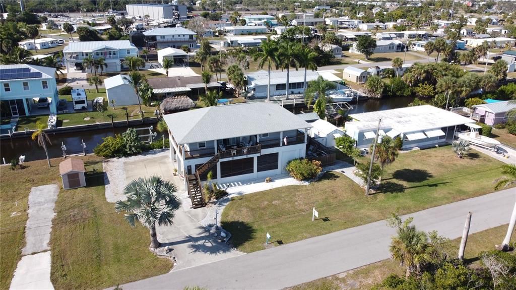 For Sale: $485,000 (2 beds, 2 baths, 1130 Square Feet)