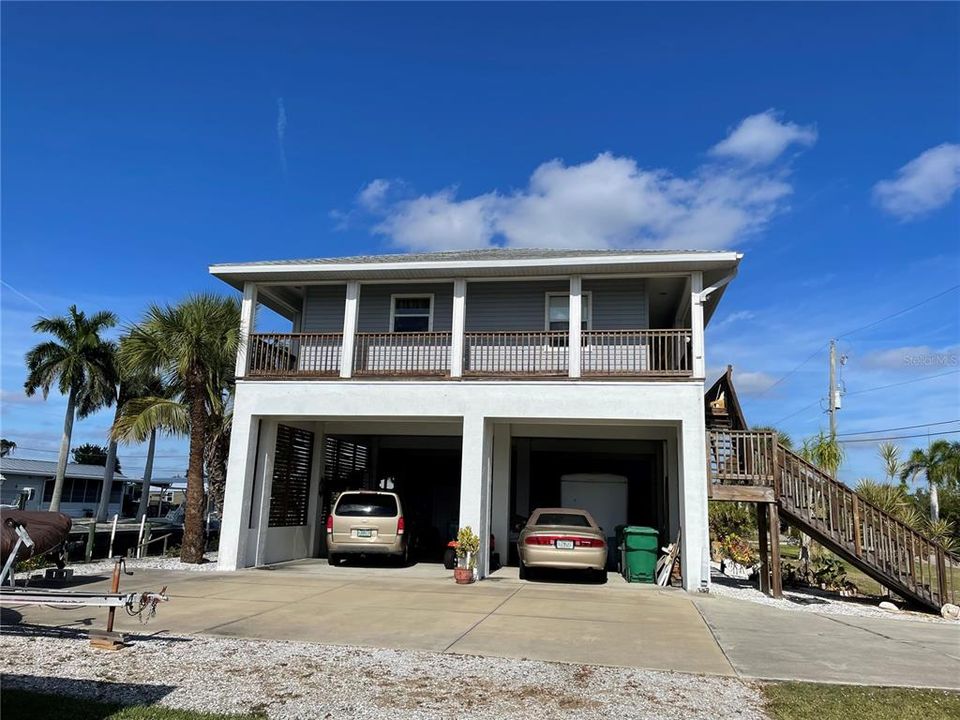 For Sale: $485,000 (2 beds, 2 baths, 1130 Square Feet)