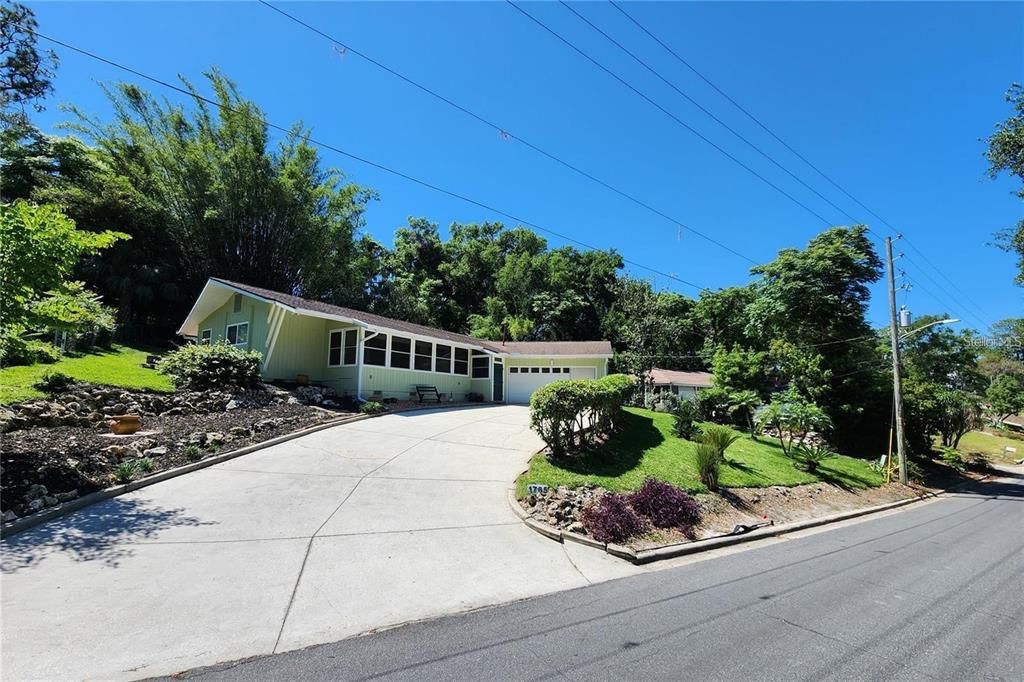 En Venta: $379,900 (2 camas, 2 baños, 1336 Pies cuadrados)