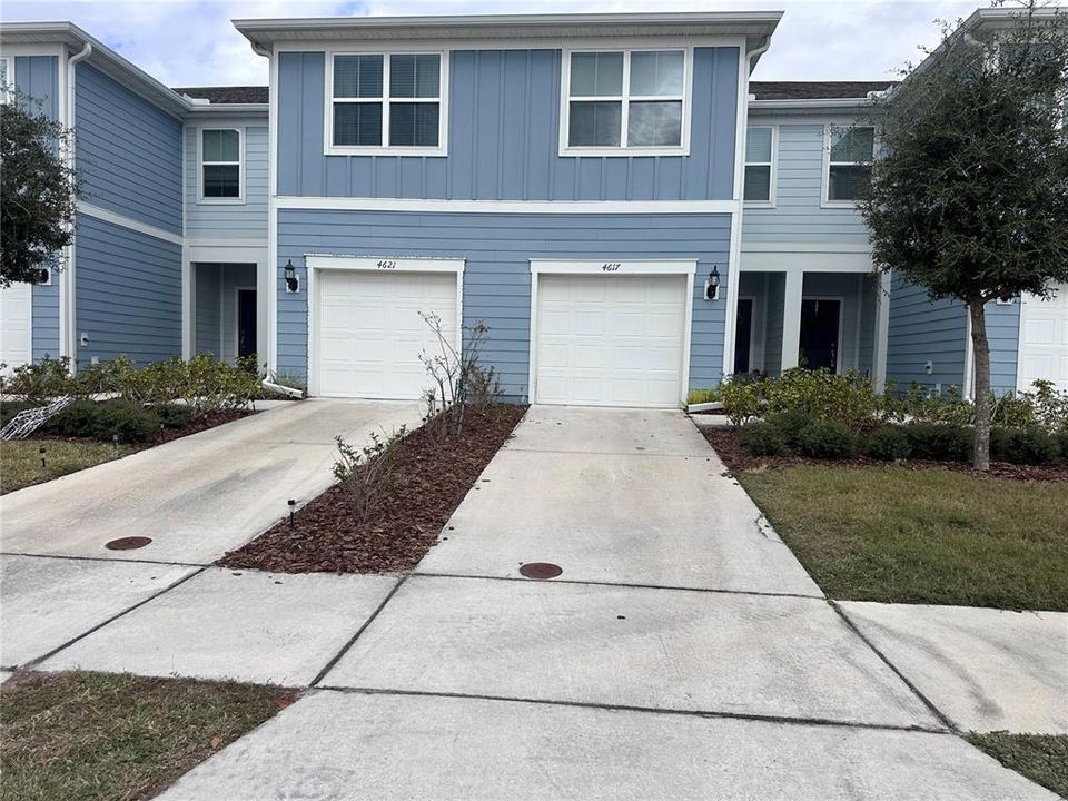 For Sale: $365,900 (3 beds, 2 baths, 1683 Square Feet)