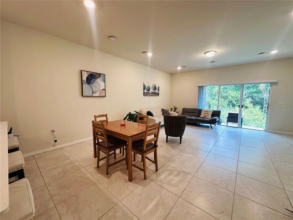 For Sale: $365,900 (3 beds, 2 baths, 1683 Square Feet)