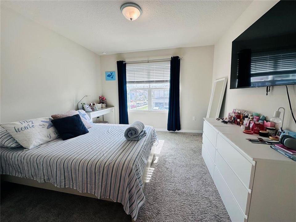 For Sale: $365,900 (3 beds, 2 baths, 1683 Square Feet)